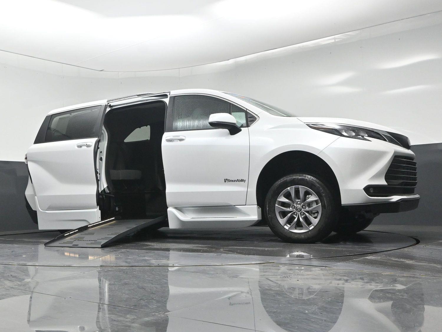 New 2026 Toyota Sienna XLE