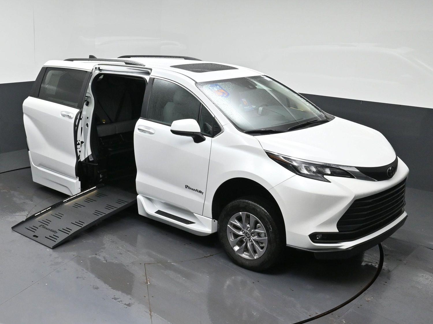 New 2026 Toyota Sienna XLE