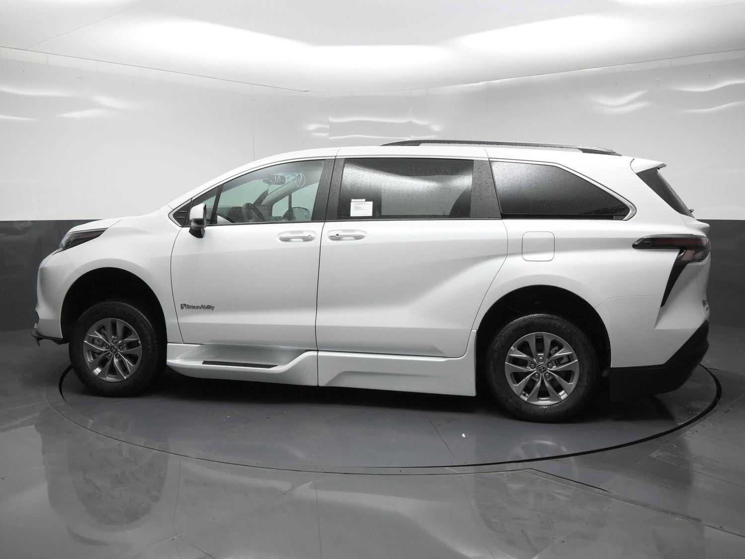 New 2026 Toyota Sienna XLE