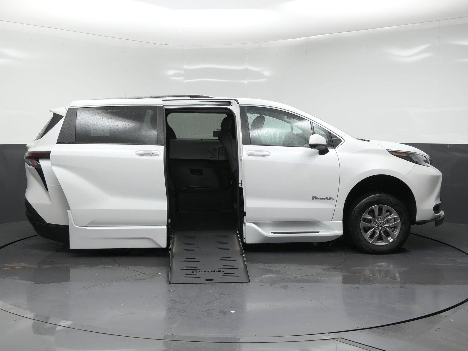New 2026 Toyota Sienna XLE