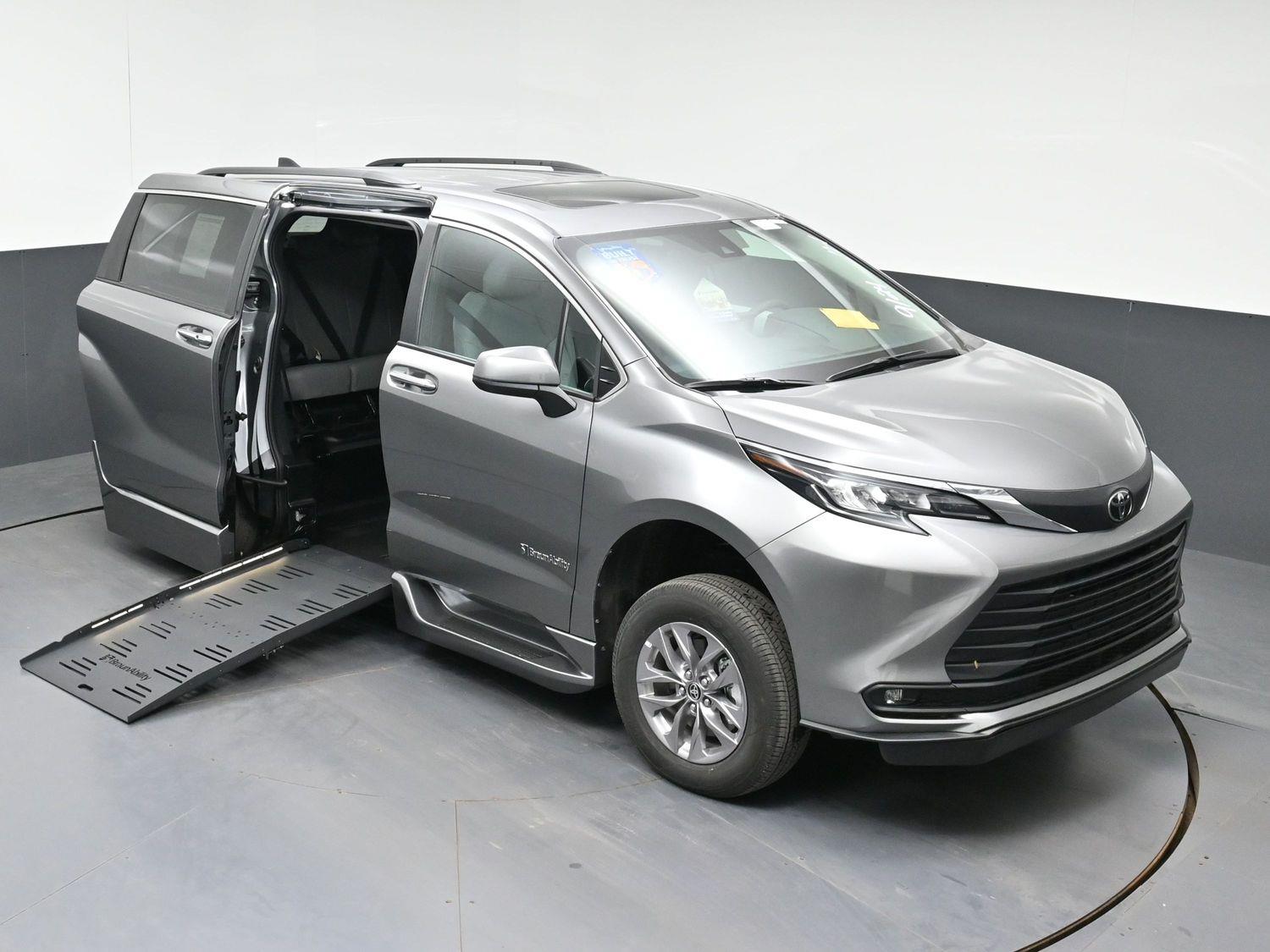 New 2026 Toyota Sienna XLE