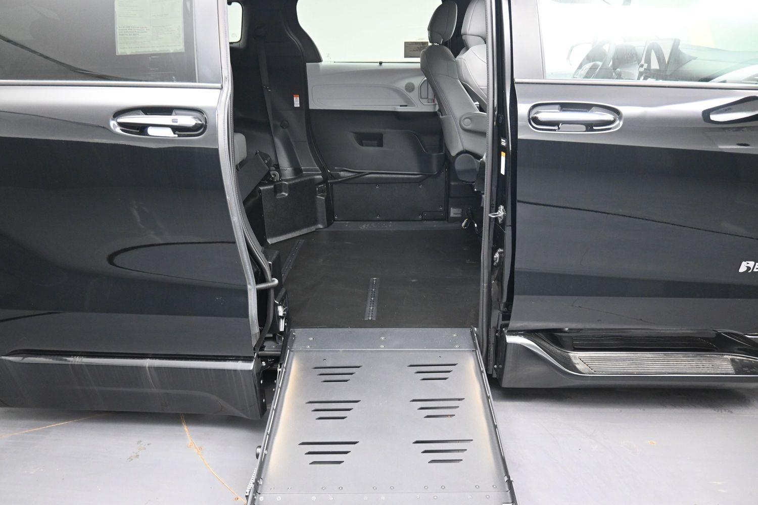 New 2026 Toyota Sienna XLE