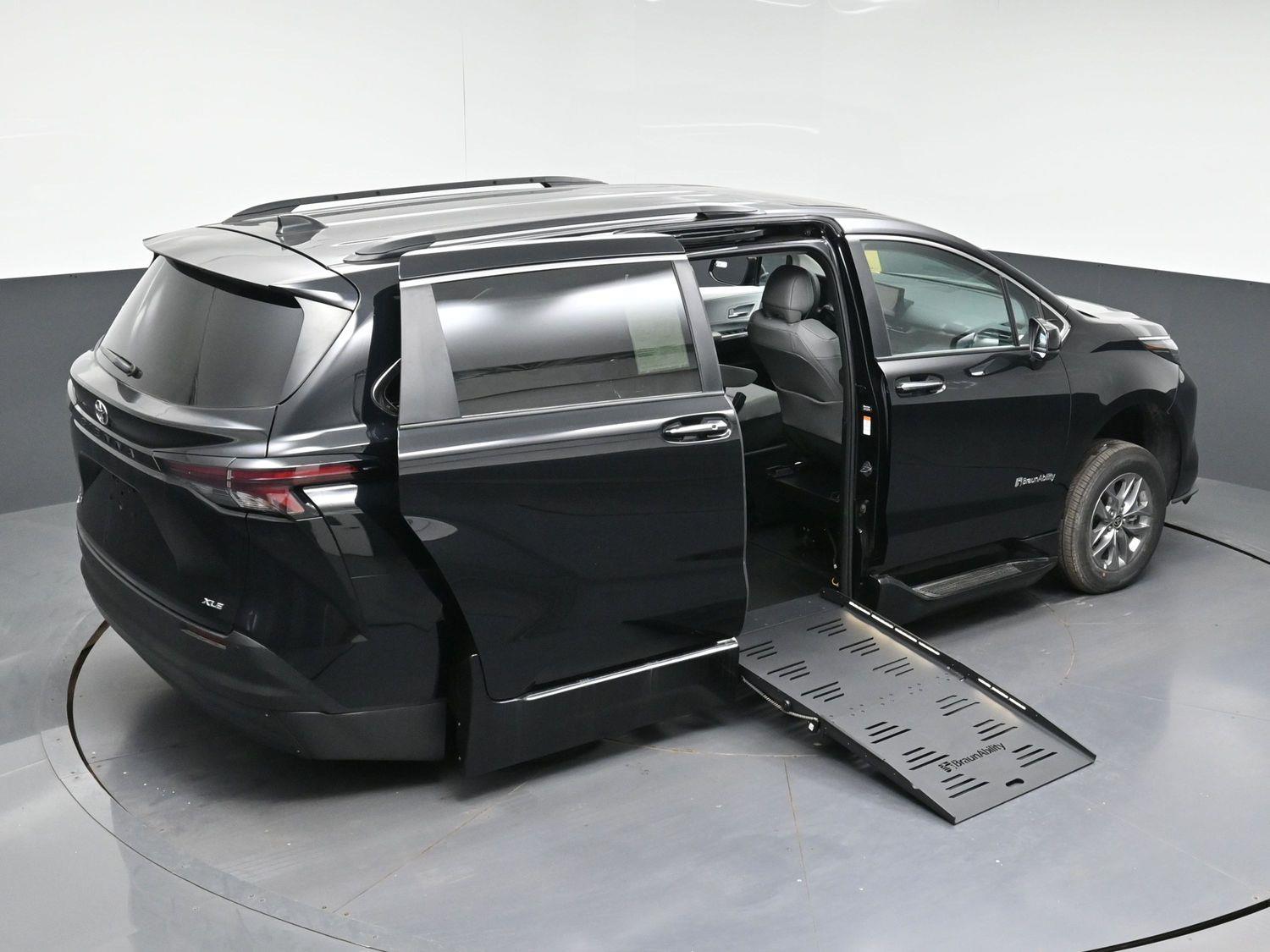 New 2026 Toyota Sienna XLE