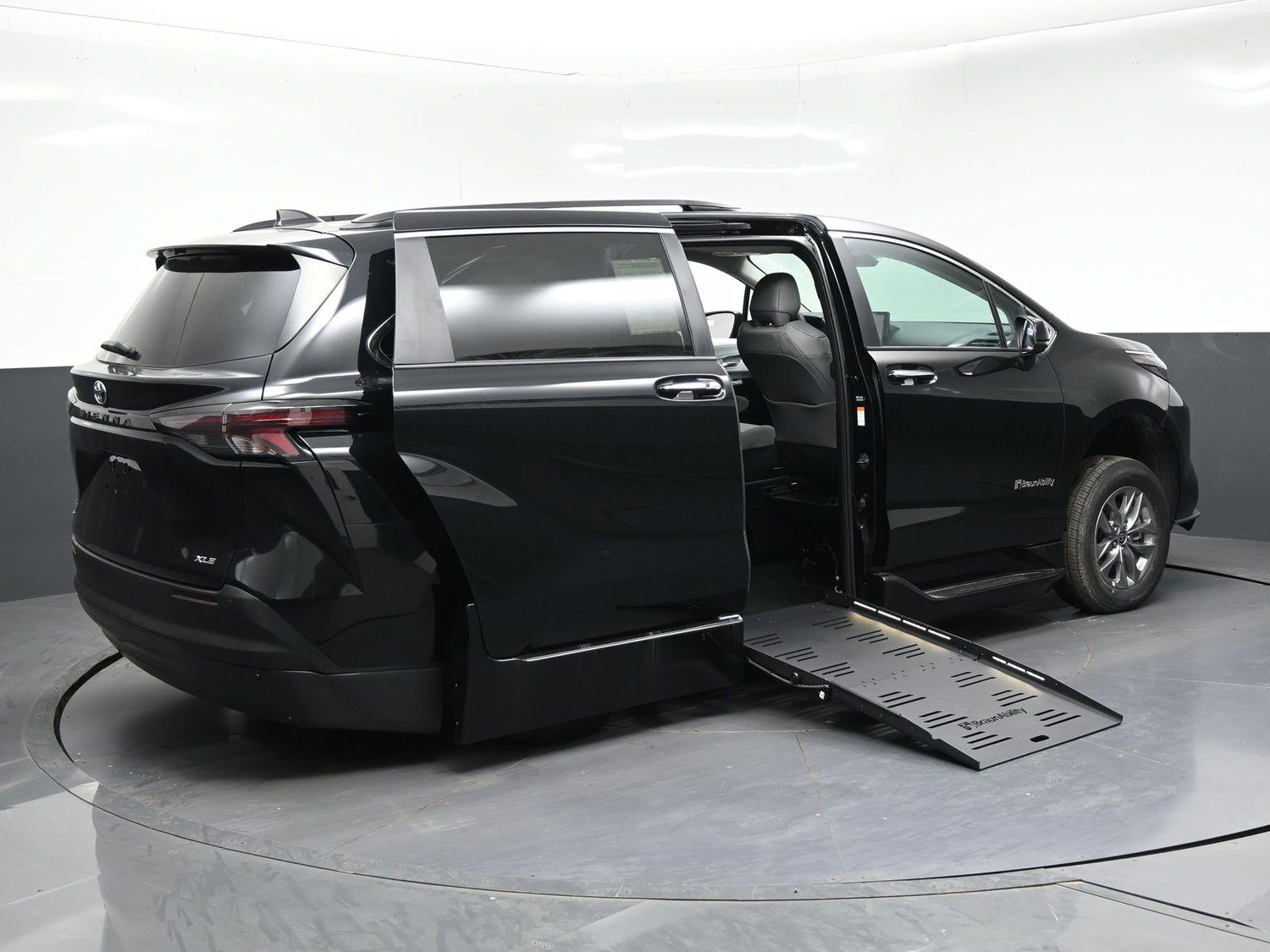 New 2026 Toyota Sienna XLE