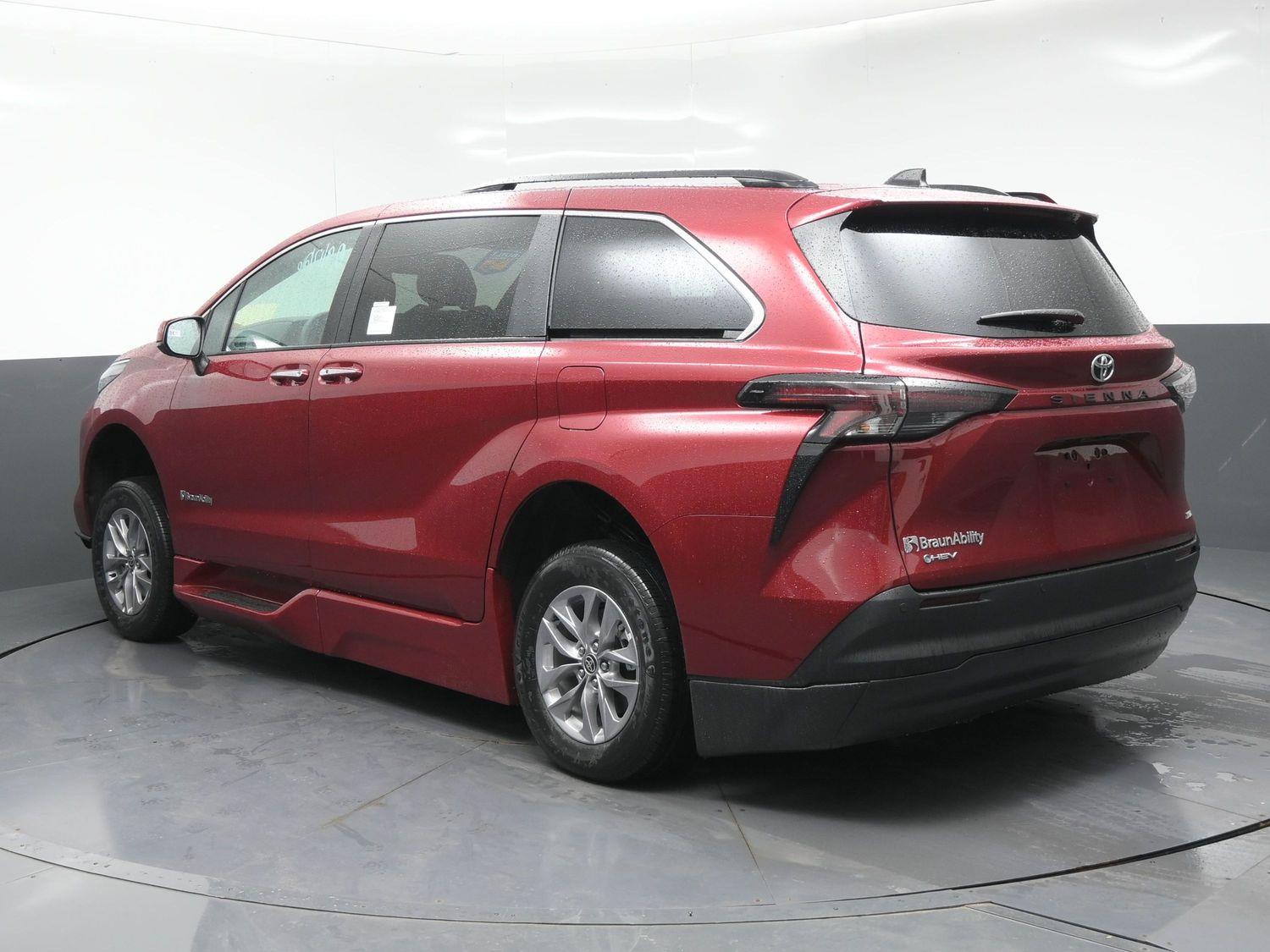 New 2026 Toyota Sienna XLE