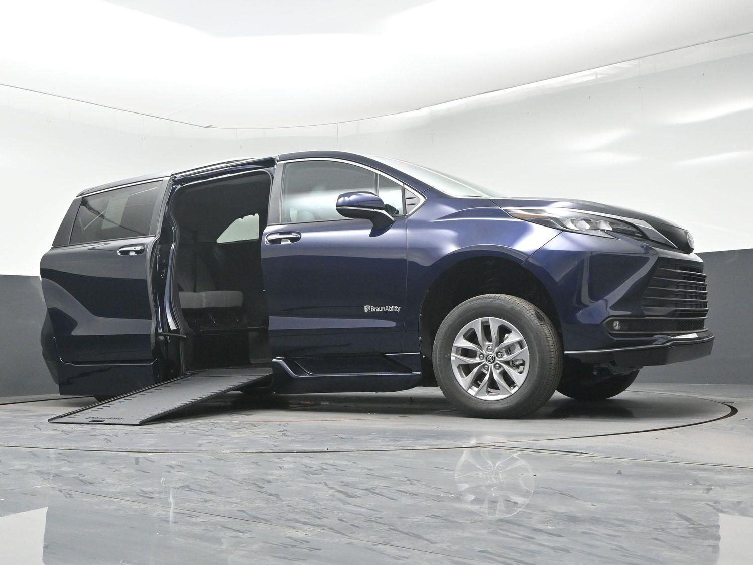 New 2026 Toyota Sienna XLE