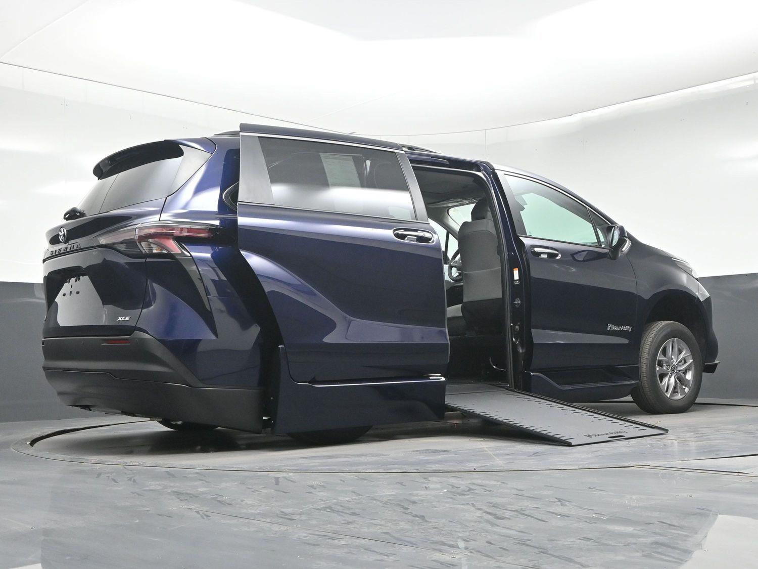 New 2026 Toyota Sienna XLE