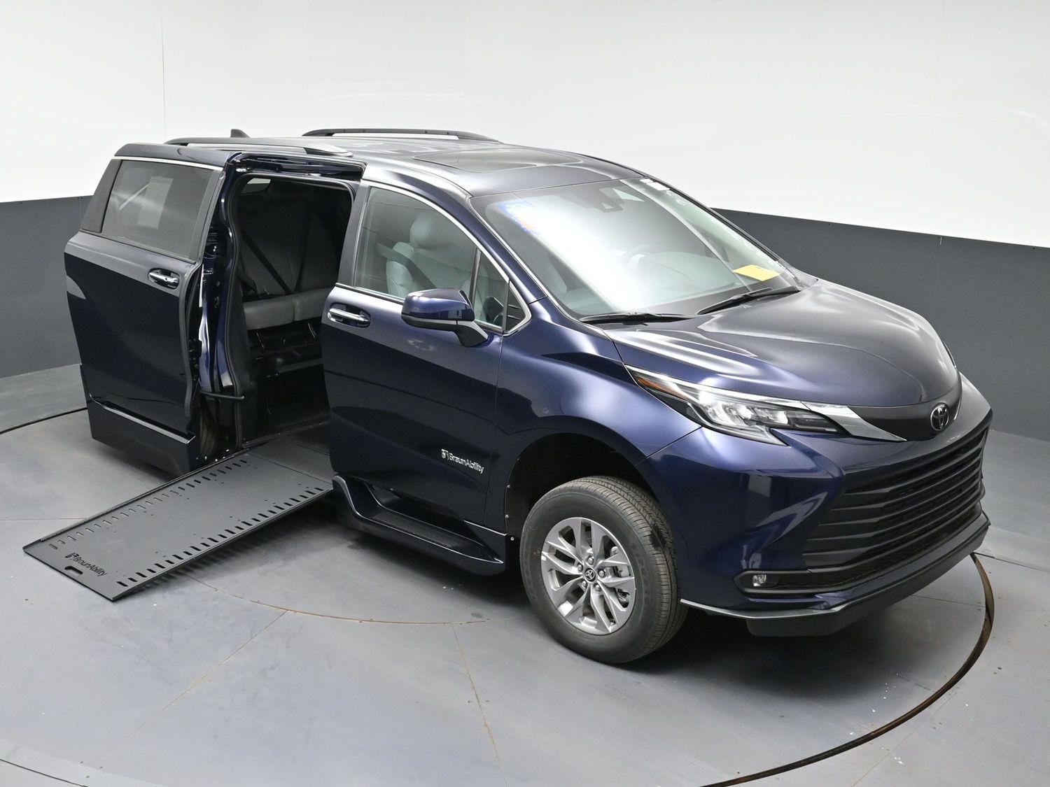 New 2026 Toyota Sienna XLE