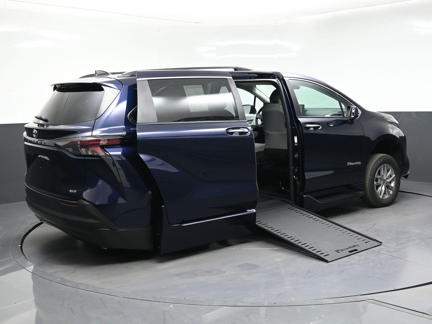New 2026 Toyota Sienna XLE