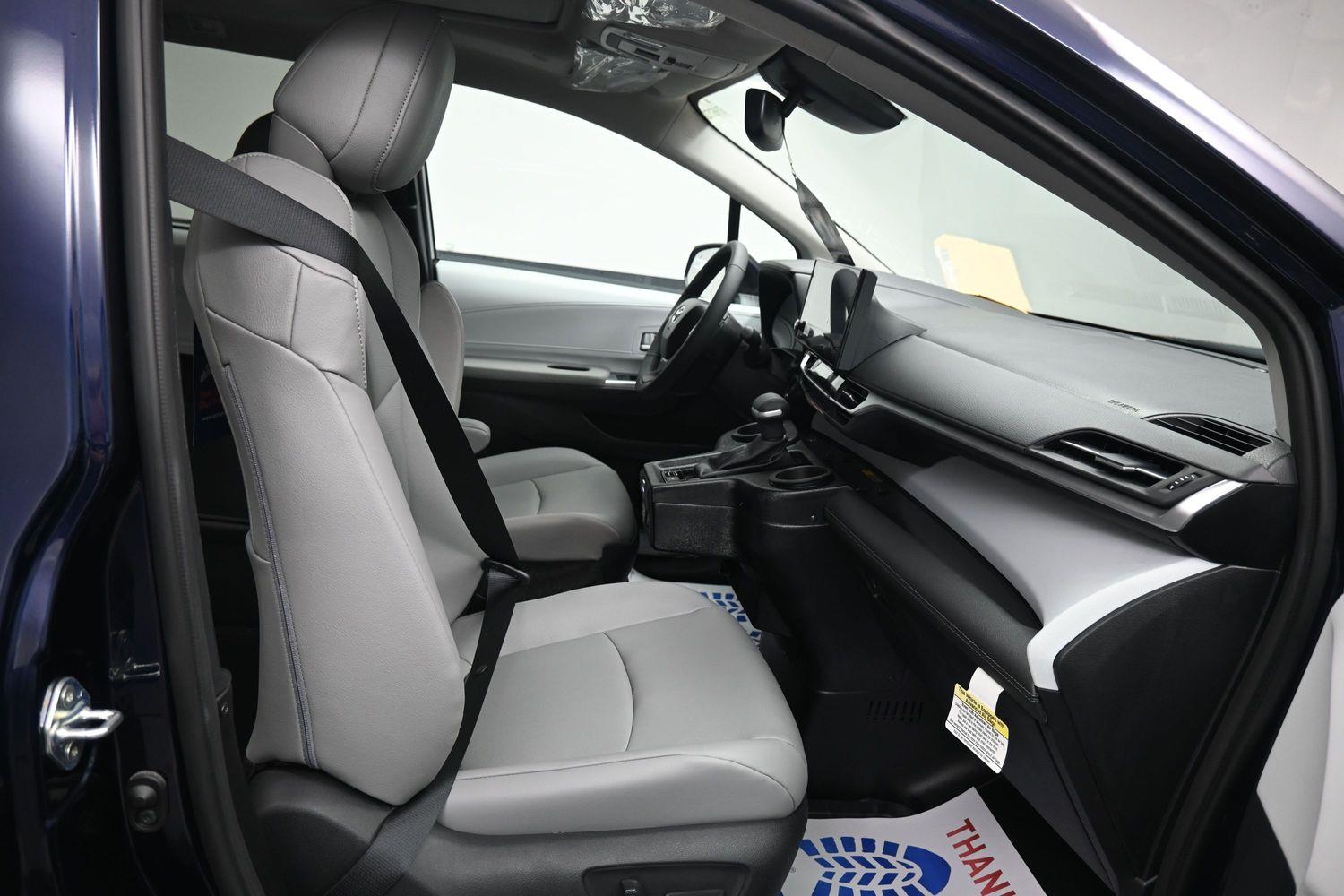 New 2026 Toyota Sienna XLE