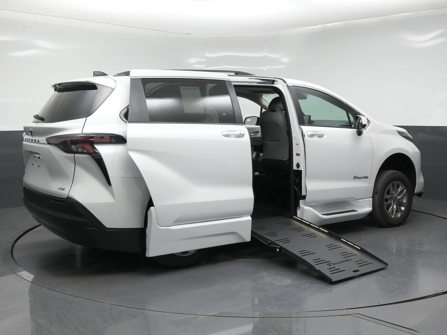 New 2026 Toyota Sienna XLE