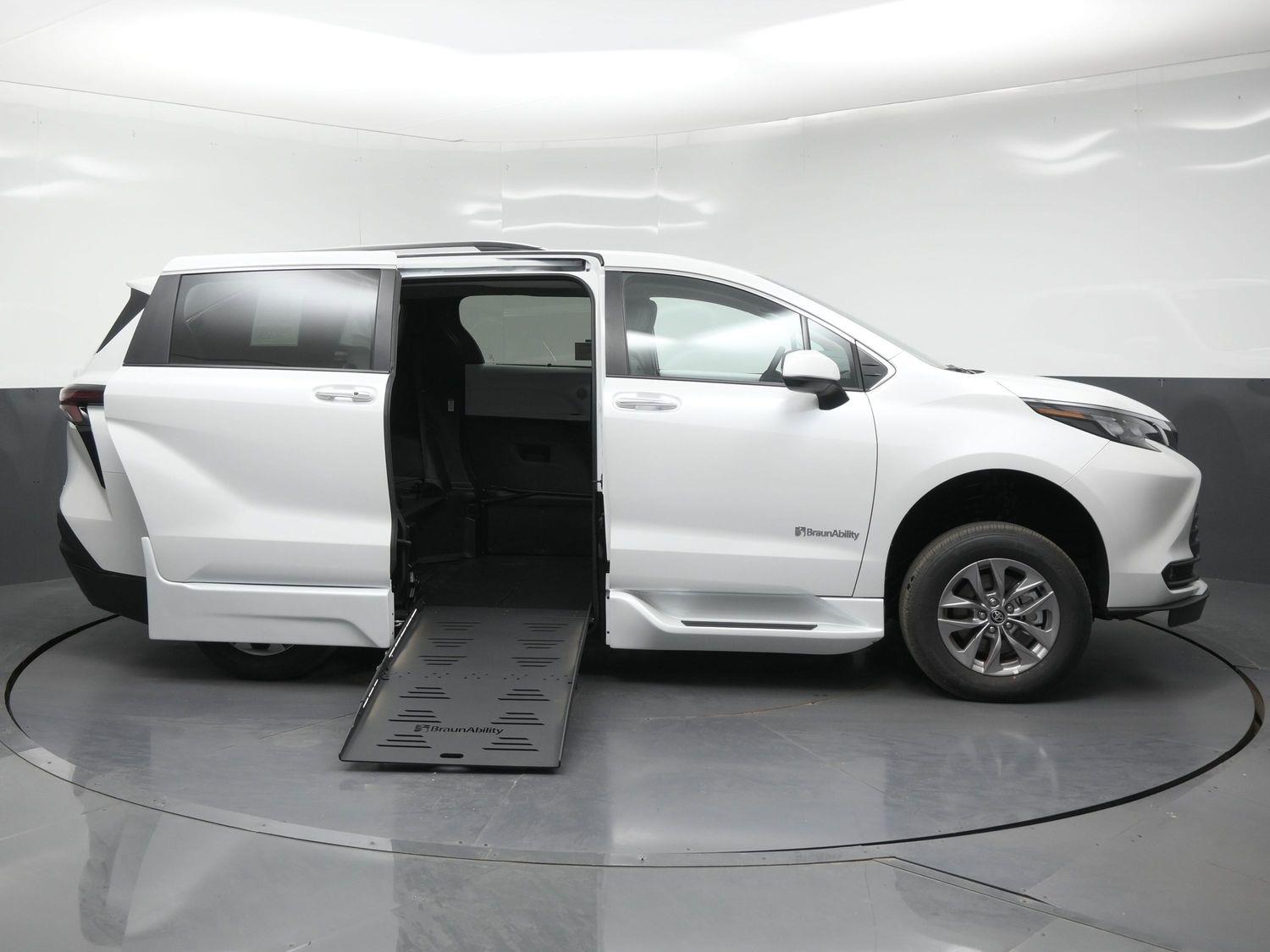New 2026 Toyota Sienna XLE