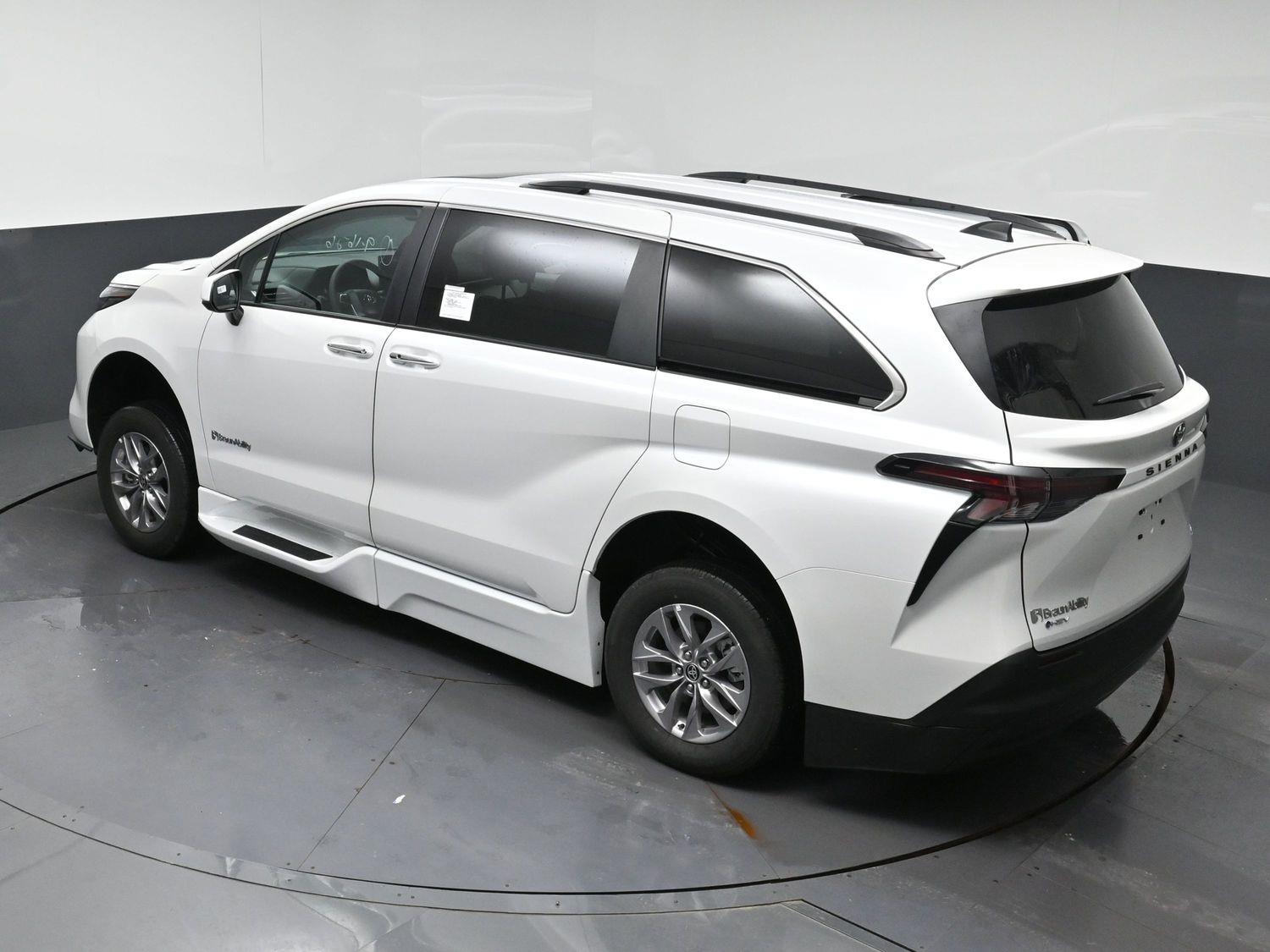 New 2026 Toyota Sienna XLE