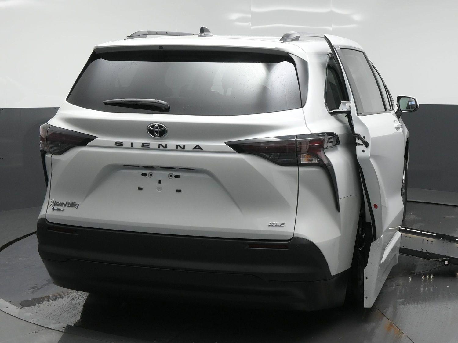 New 2026 Toyota Sienna XLE