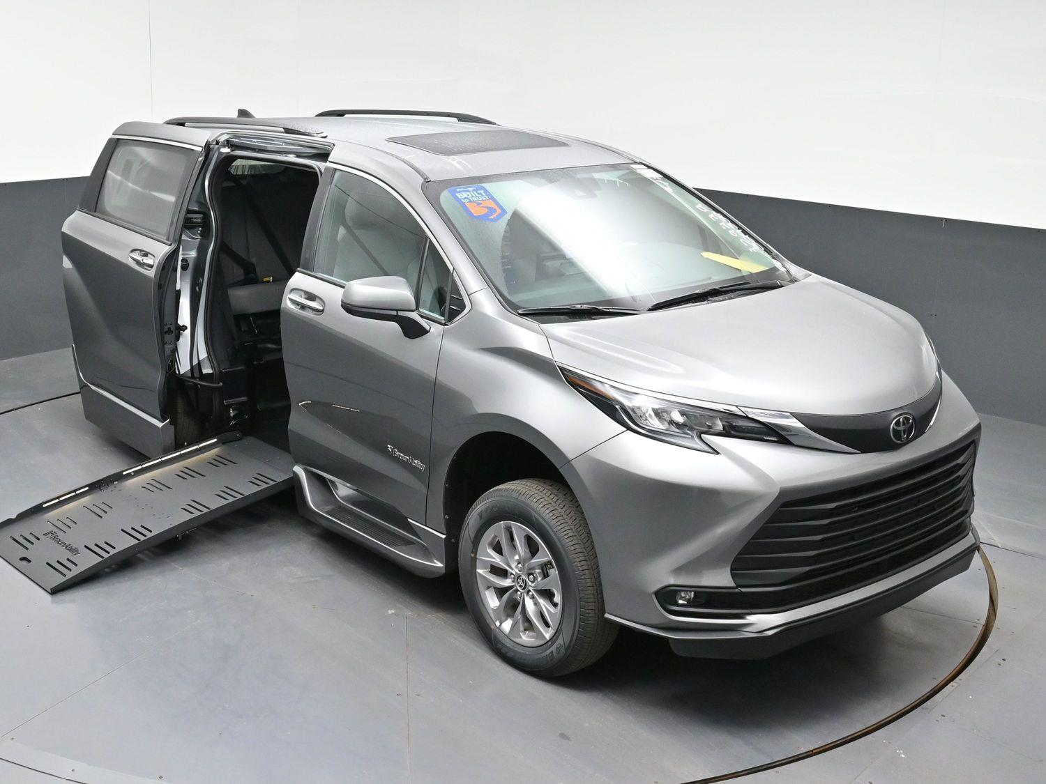 New 2026 Toyota Sienna XLE