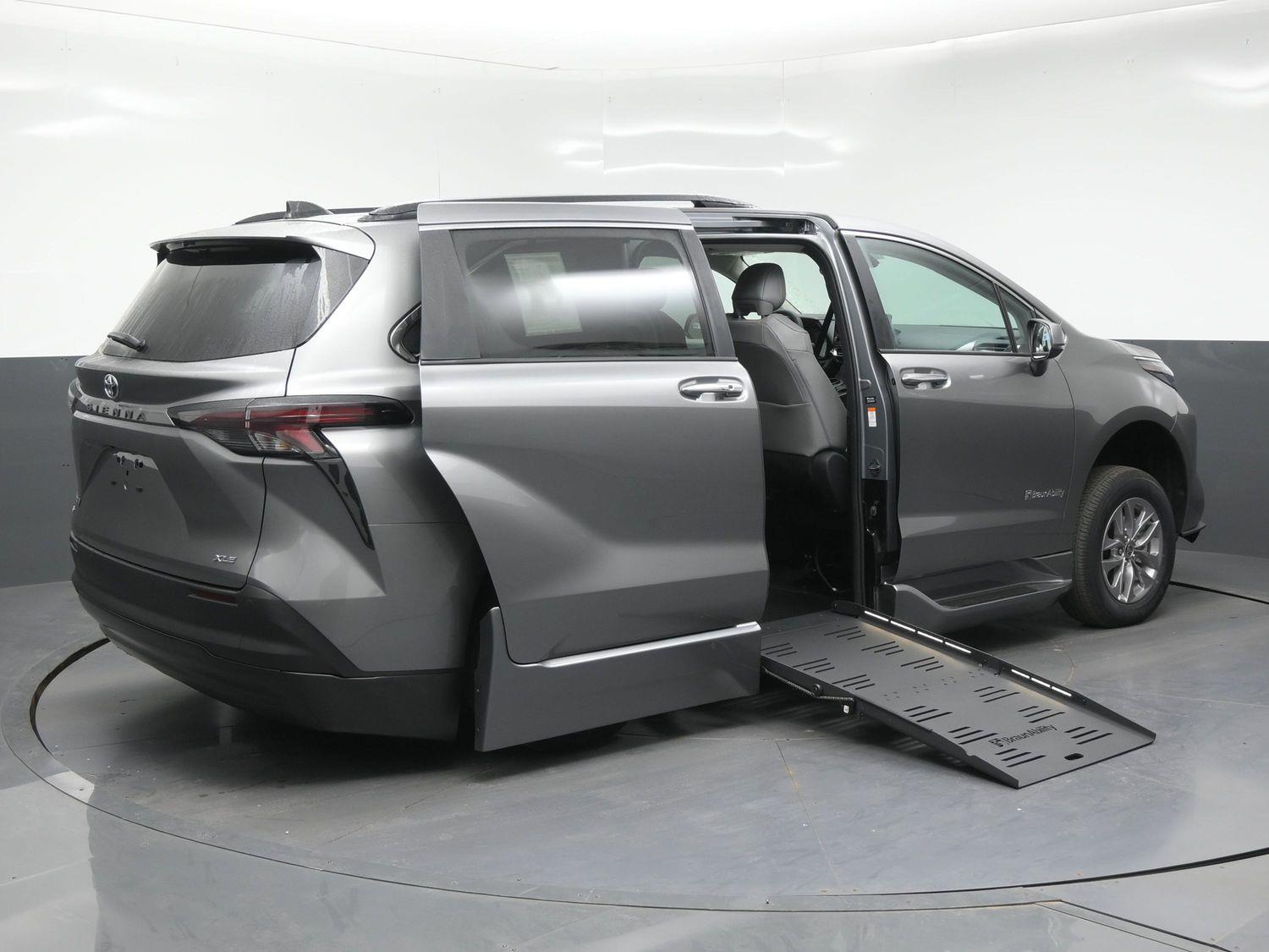 New 2026 Toyota Sienna XLE