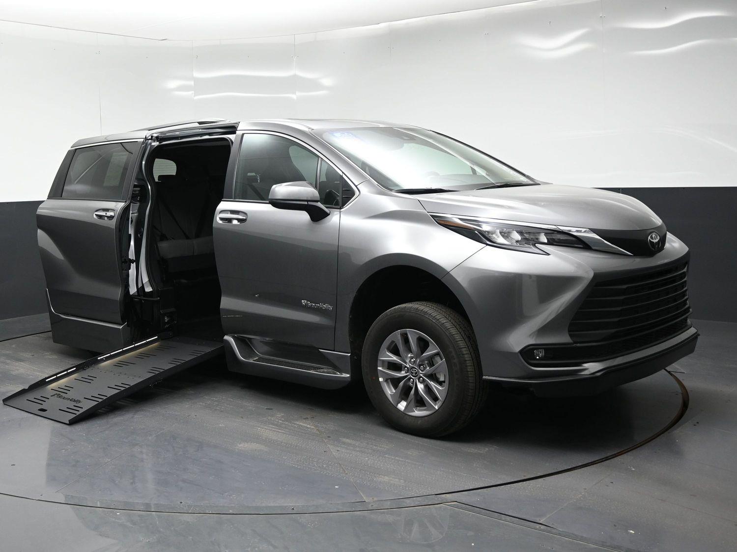 New 2026 Toyota Sienna XLE