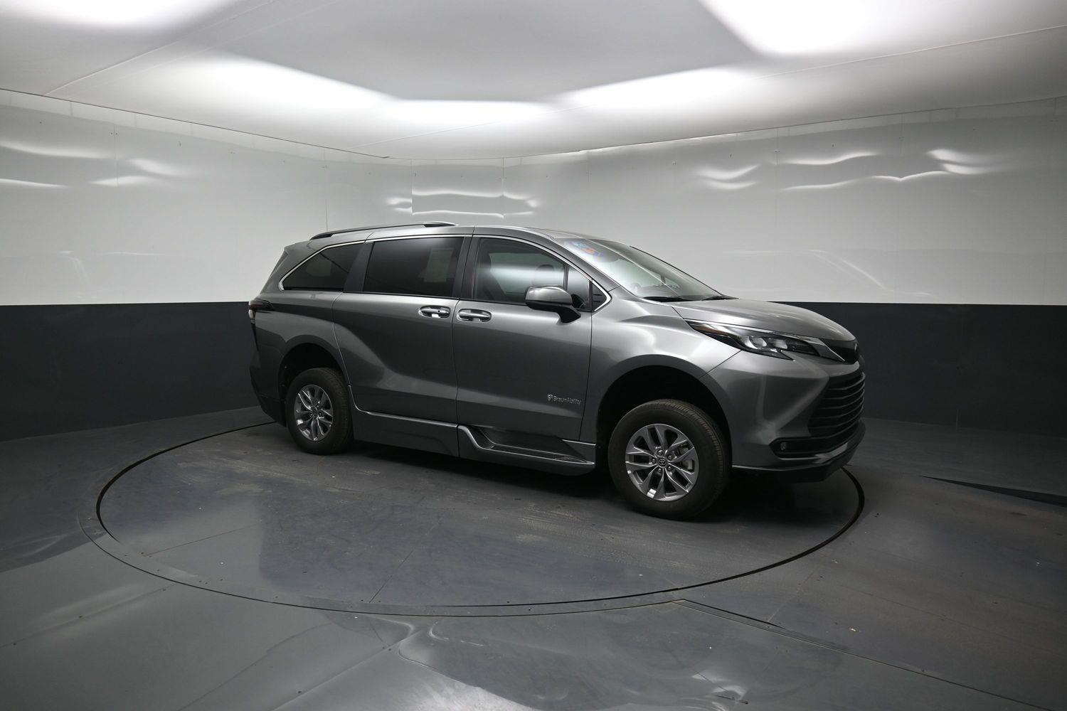 New 2026 Toyota Sienna XLE