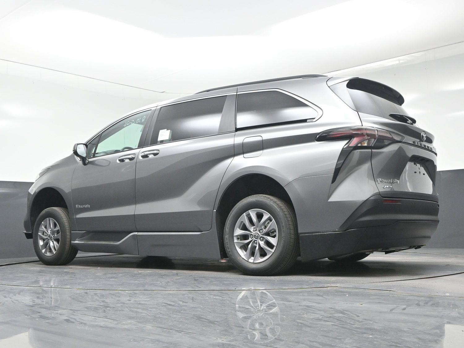 New 2026 Toyota Sienna XLE