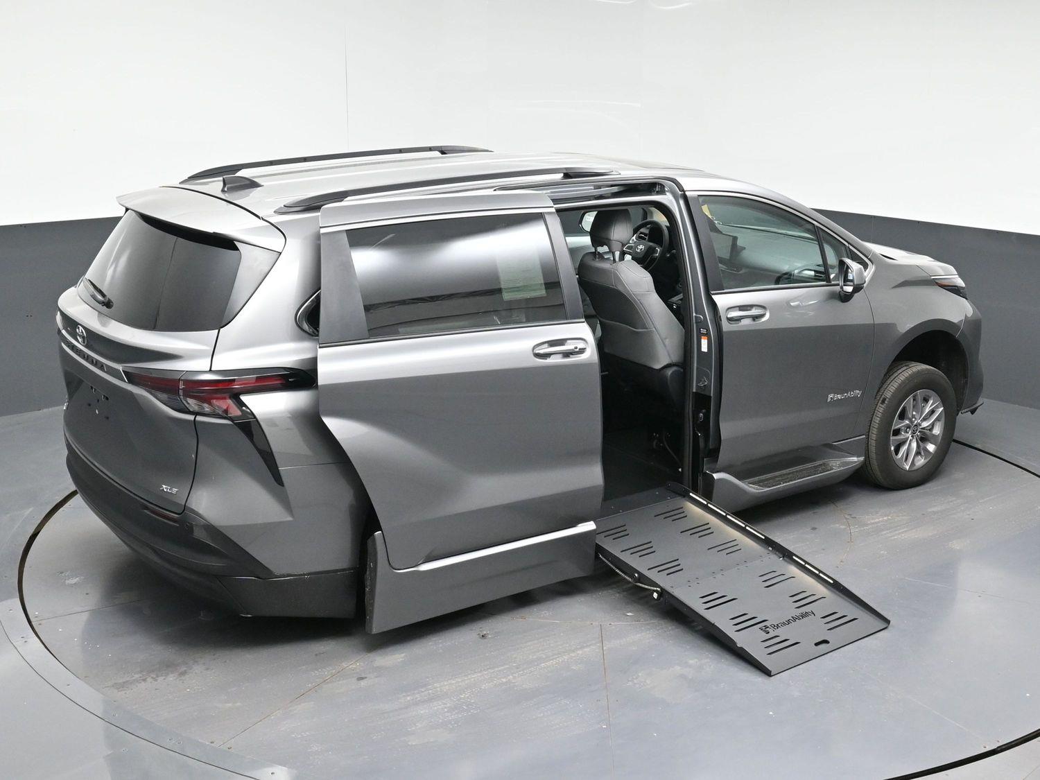New 2026 Toyota Sienna XLE