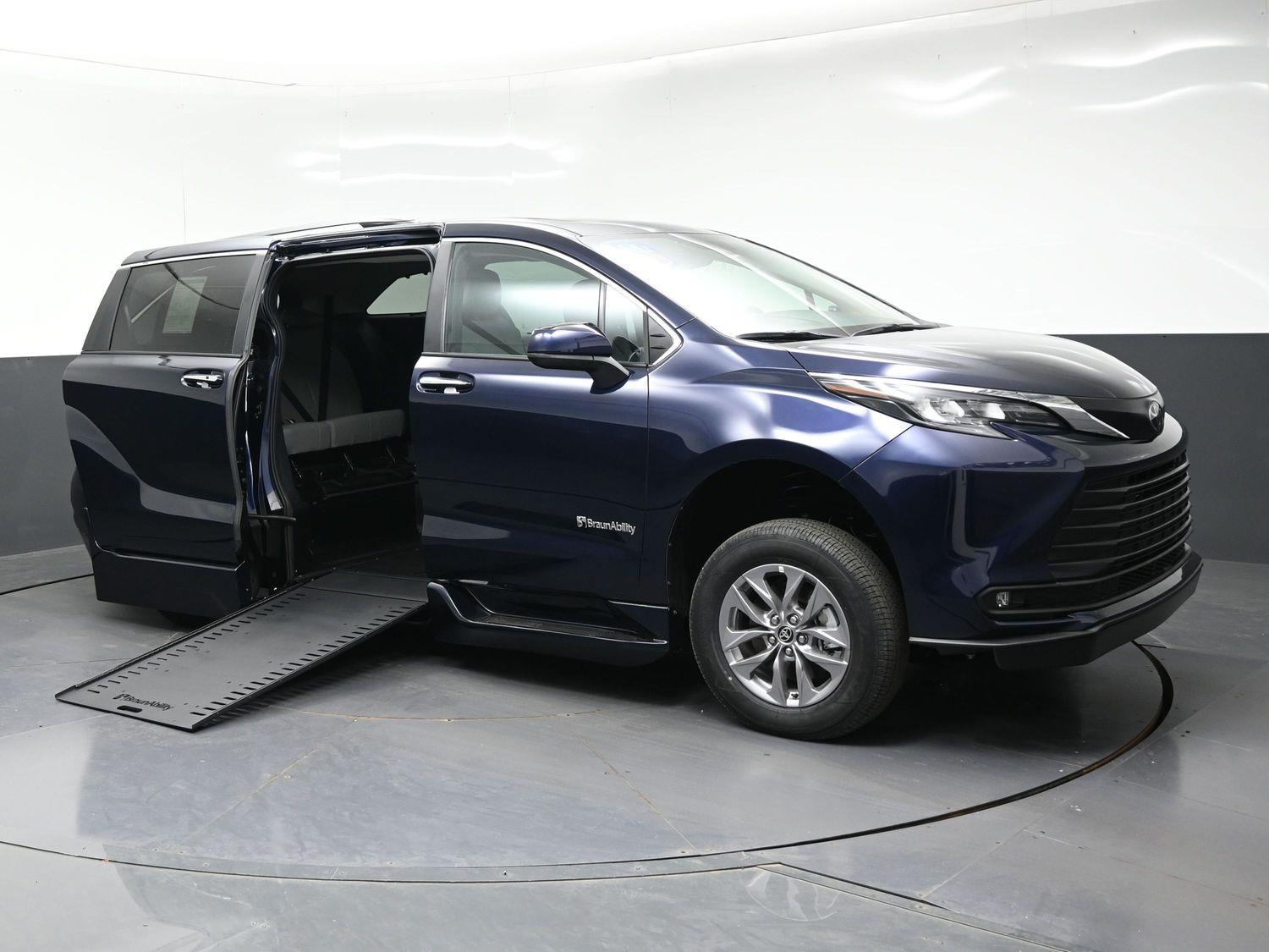 New 2026 Toyota Sienna XLE