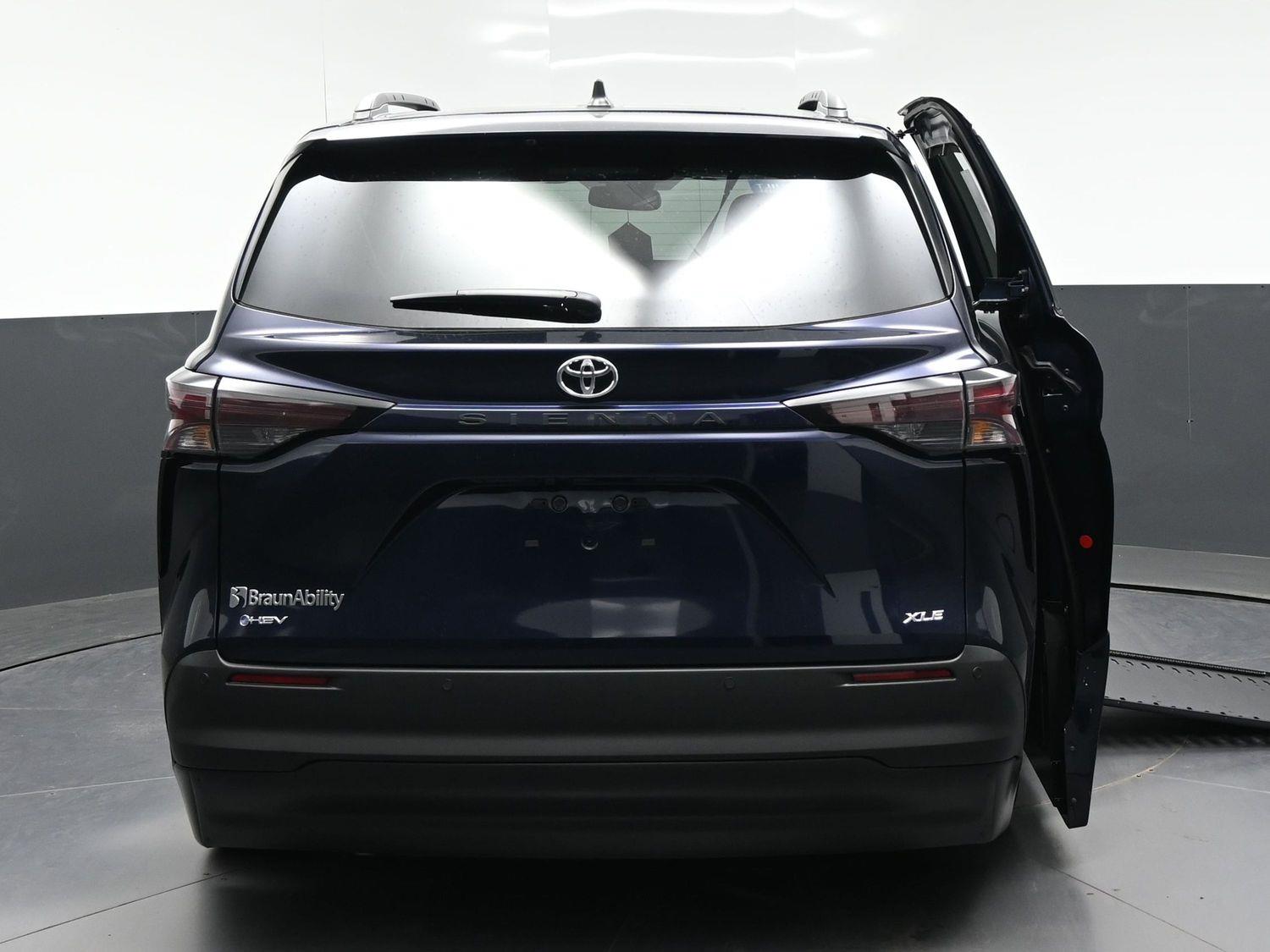 New 2026 Toyota Sienna XLE