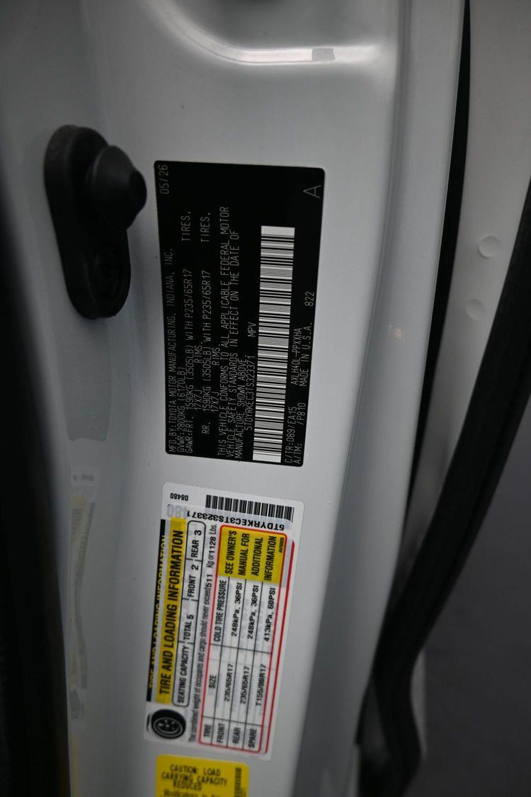 New 2026 Toyota Sienna XLE