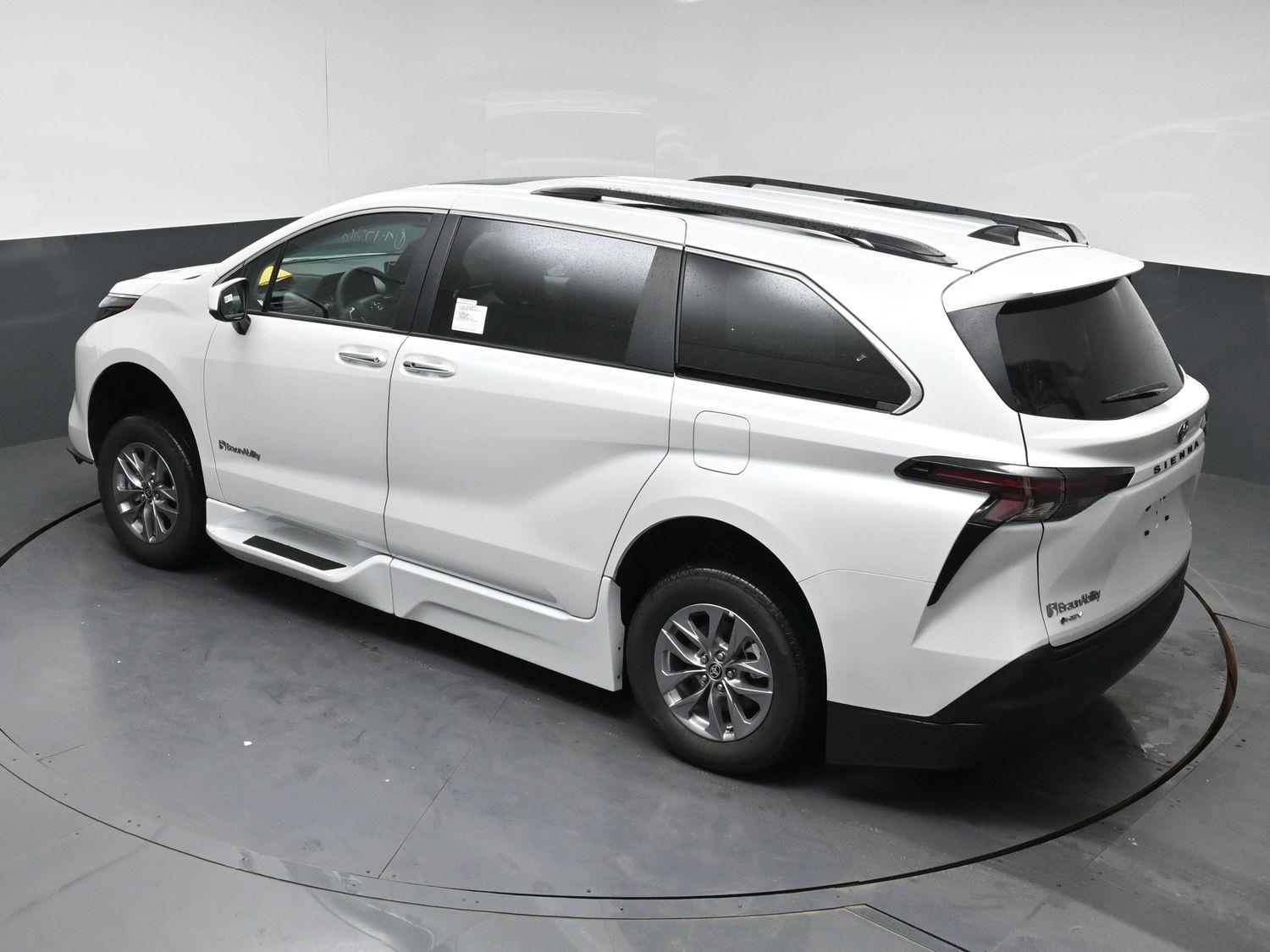 New 2026 Toyota Sienna XLE