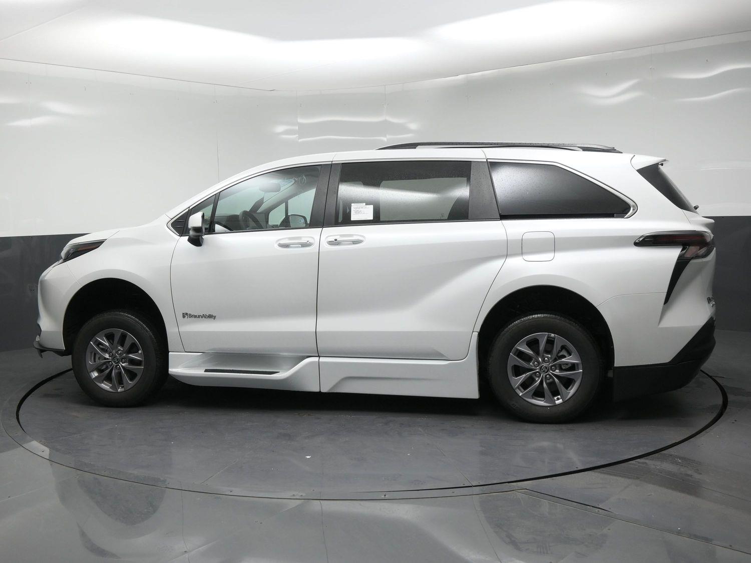 New 2026 Toyota Sienna XLE