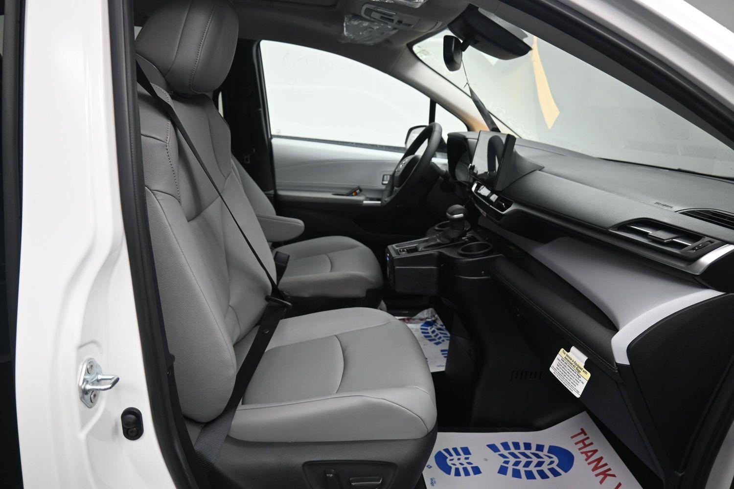 New 2026 Toyota Sienna XLE