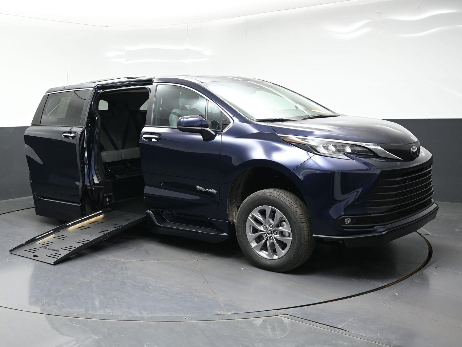 New 2026 Toyota Sienna XLE