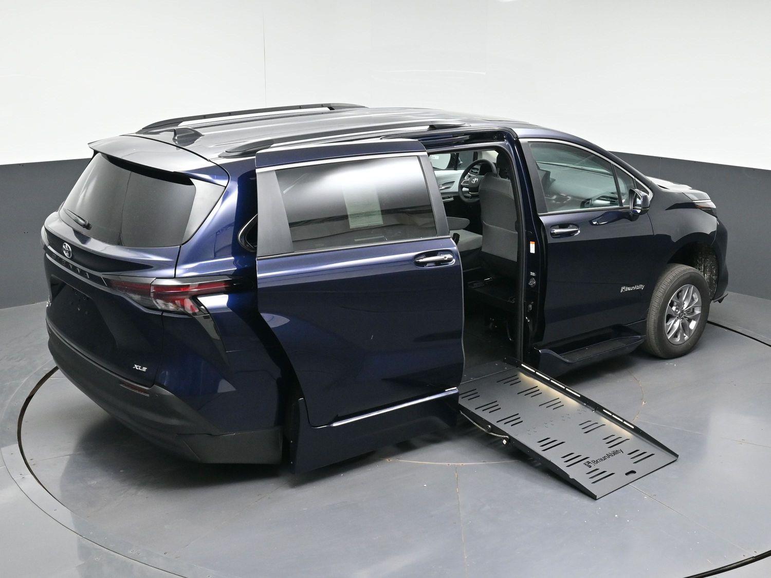 New 2026 Toyota Sienna XLE