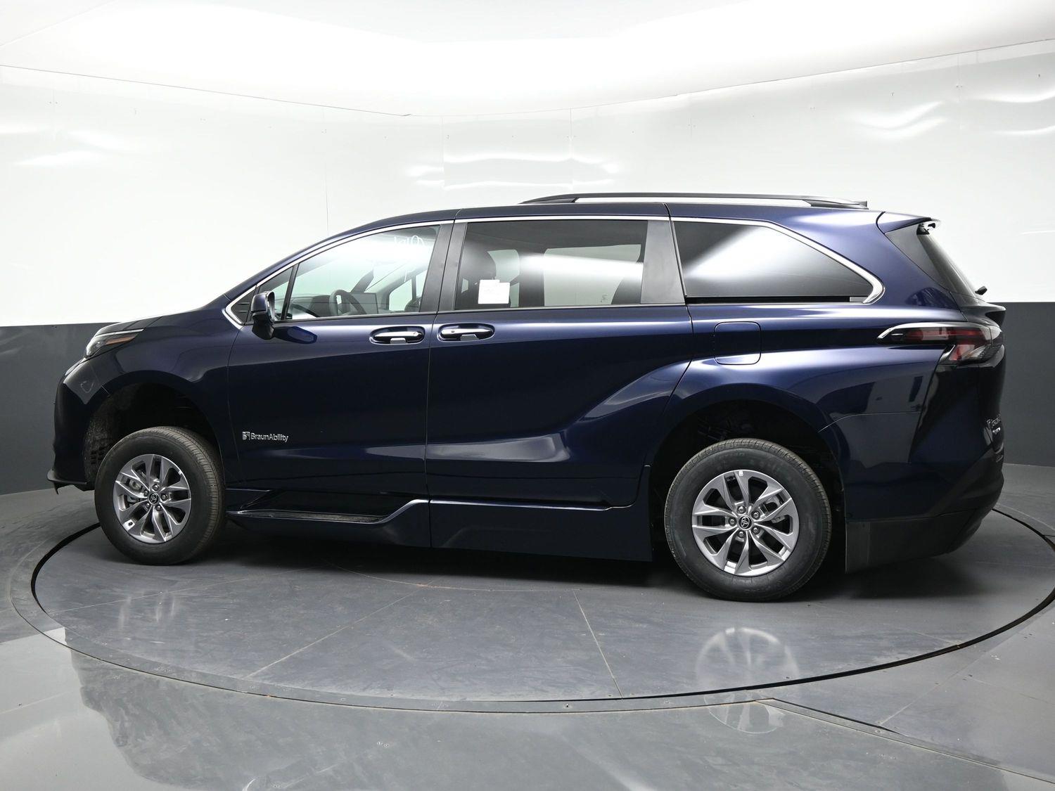 New 2026 Toyota Sienna XLE