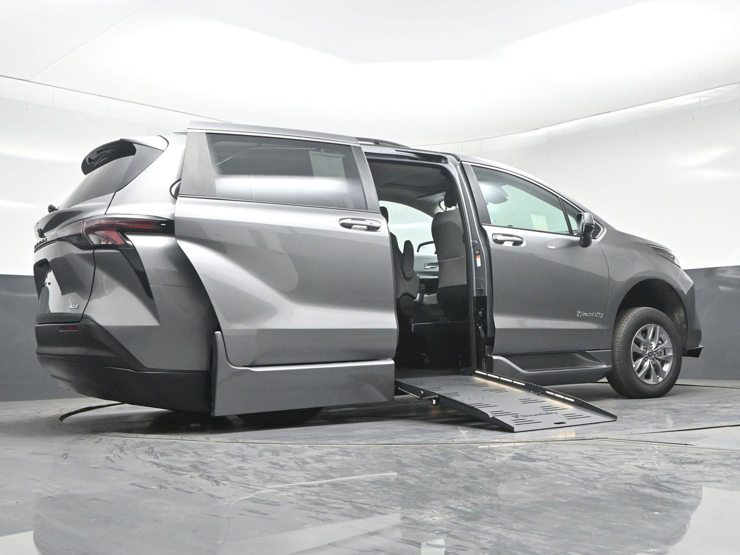 New 2026 Toyota Sienna XLE