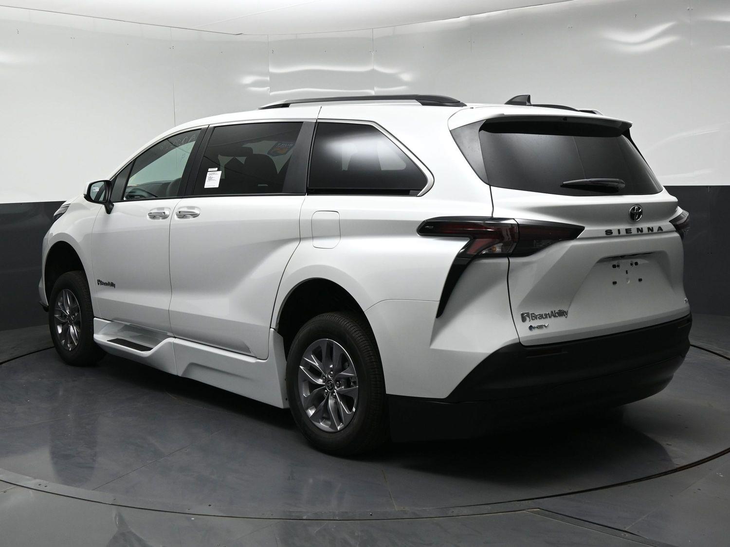 New 2026 Toyota Sienna XLE