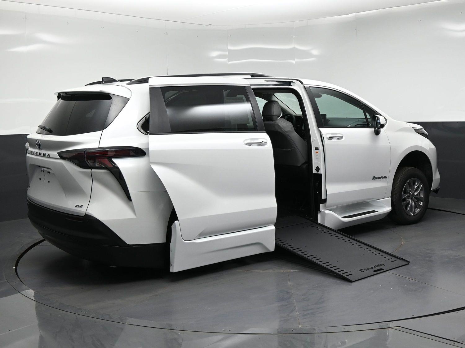 New 2026 Toyota Sienna XLE