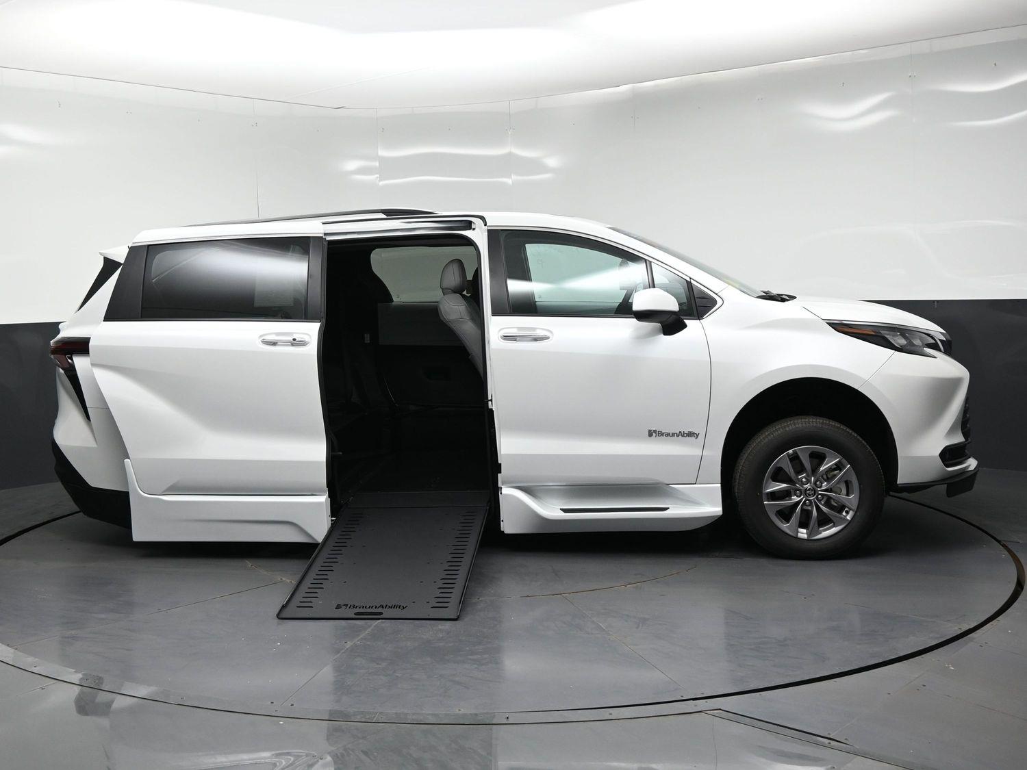 New 2026 Toyota Sienna XLE