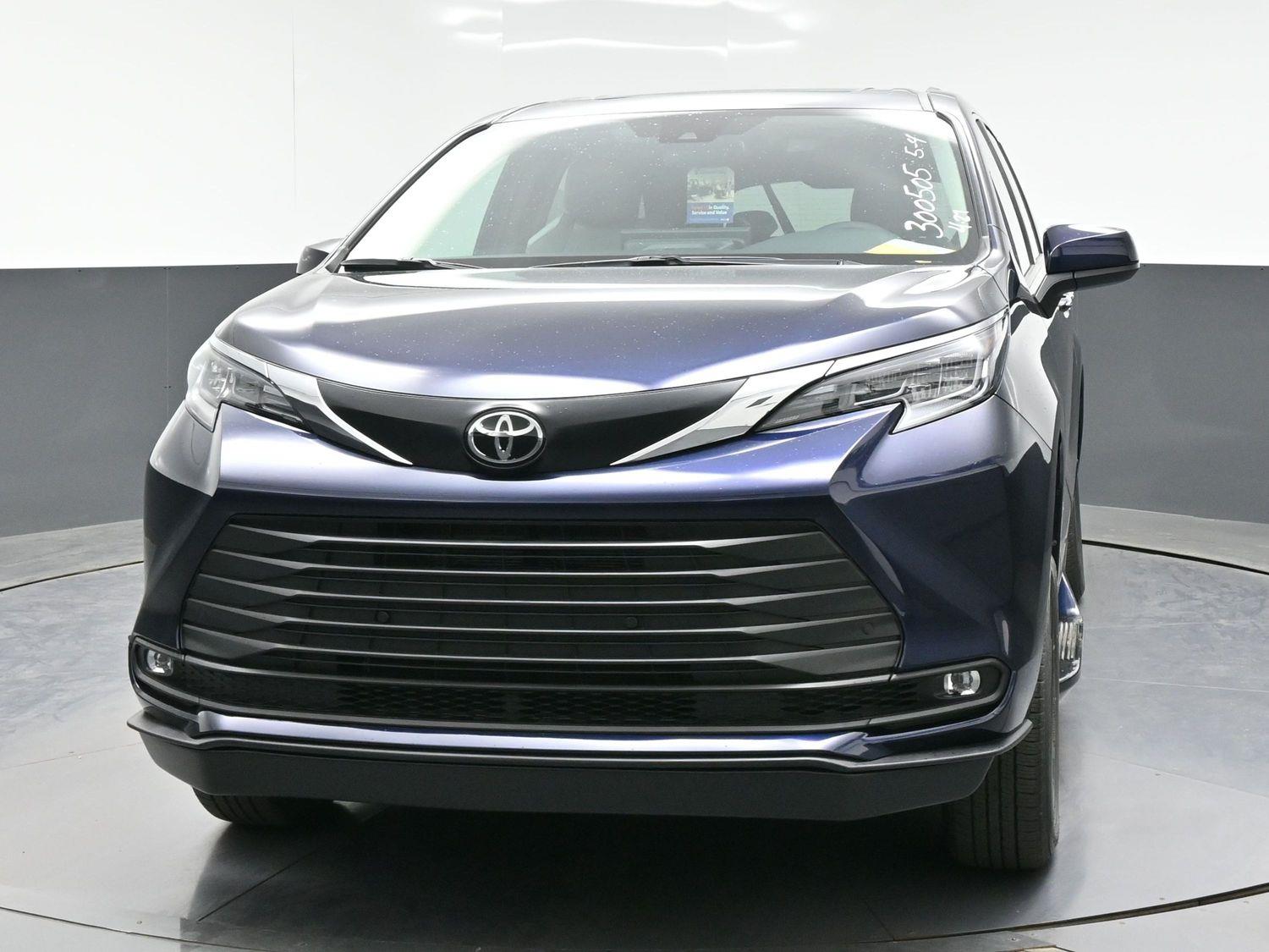 New 2026 Toyota Sienna XLE