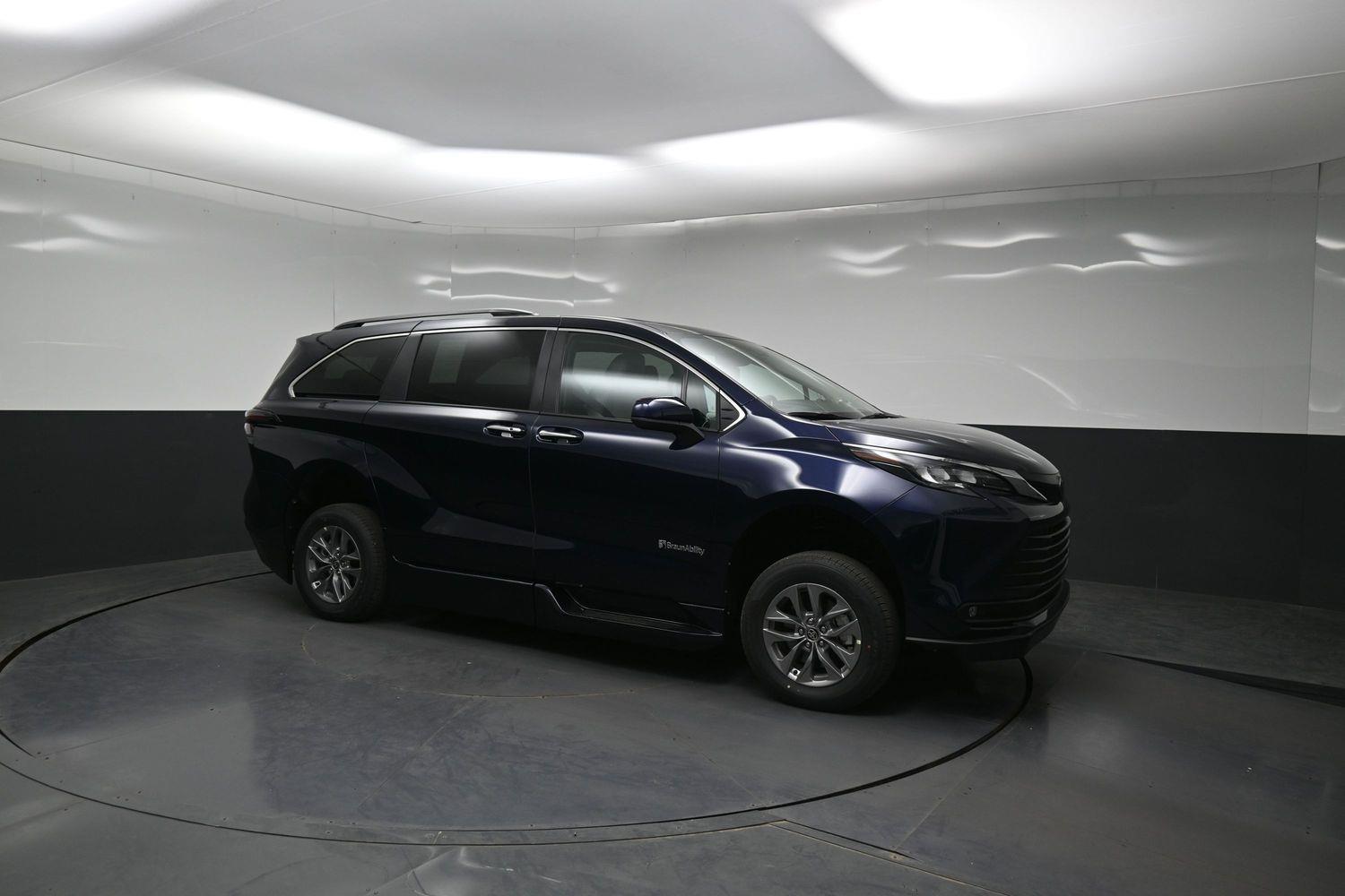New 2026 Toyota Sienna XLE