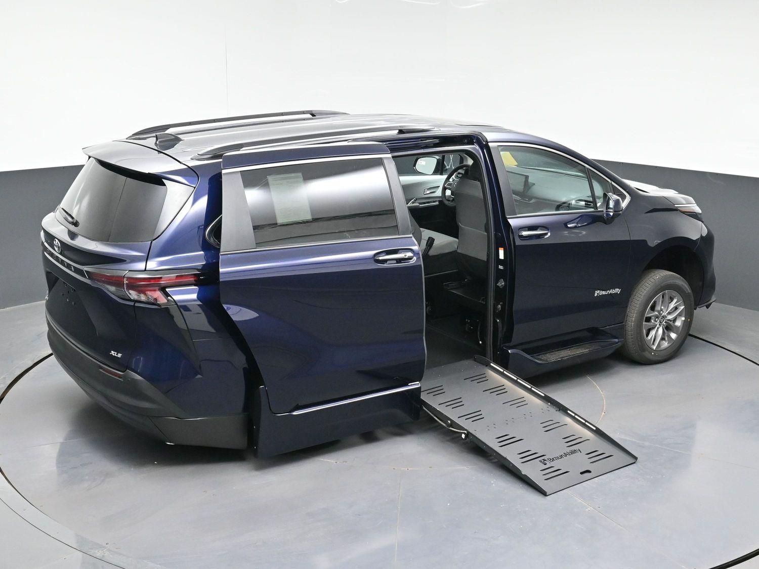 New 2026 Toyota Sienna XLE