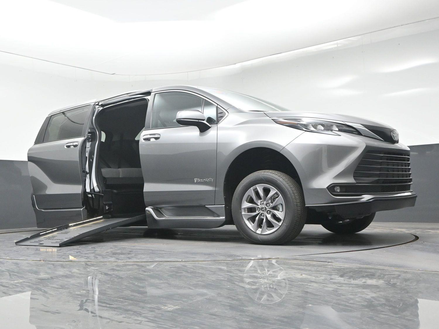 New 2026 Toyota Sienna XLE