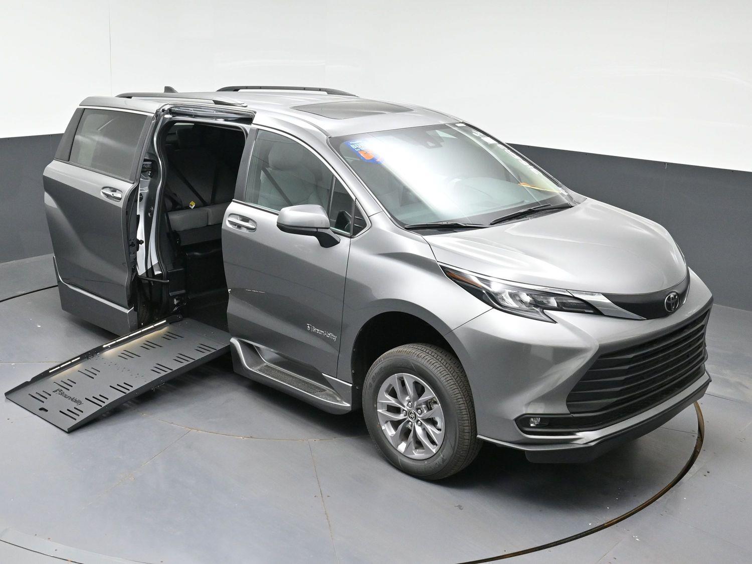 New 2026 Toyota Sienna XLE