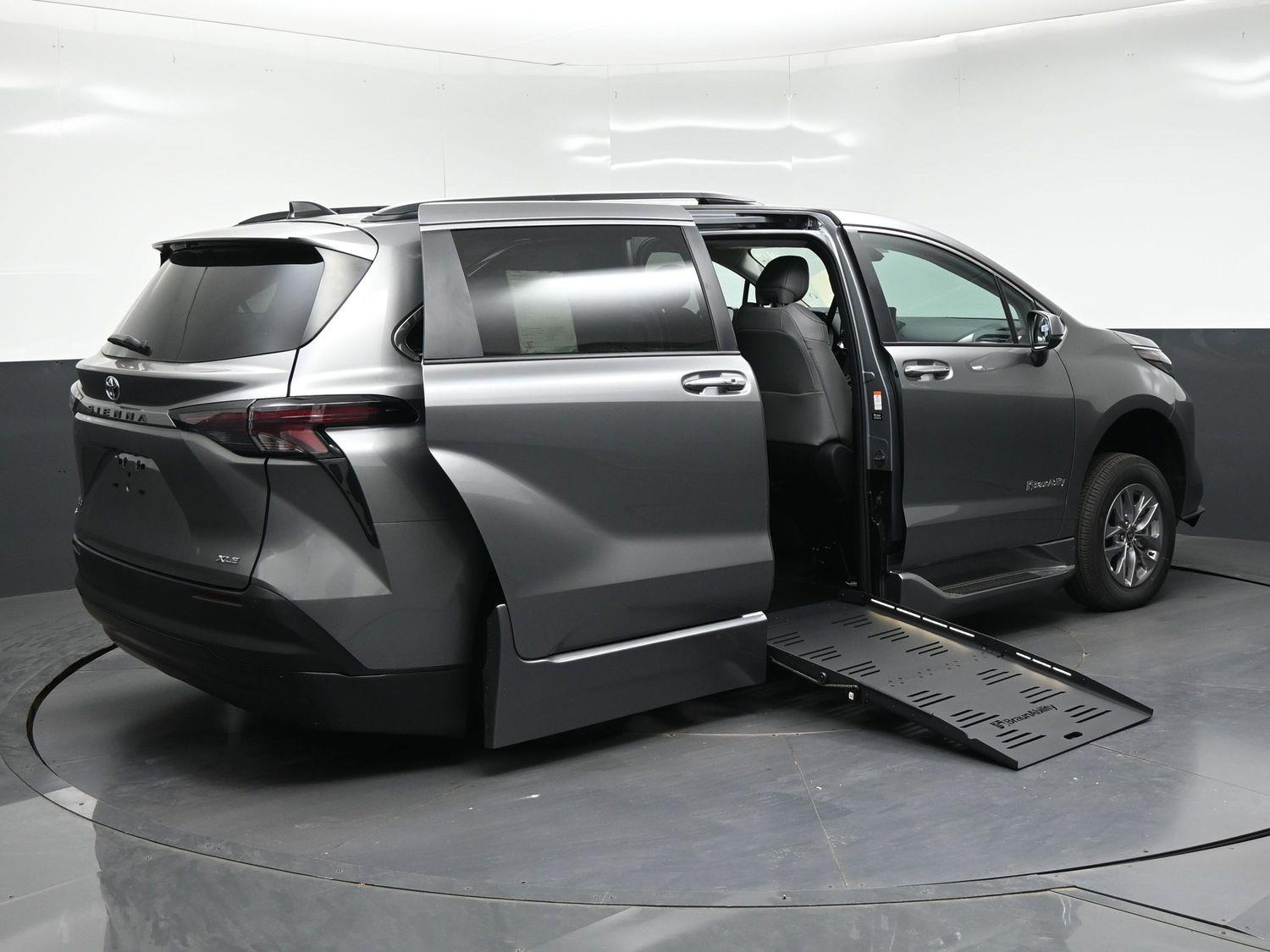 New 2026 Toyota Sienna XLE