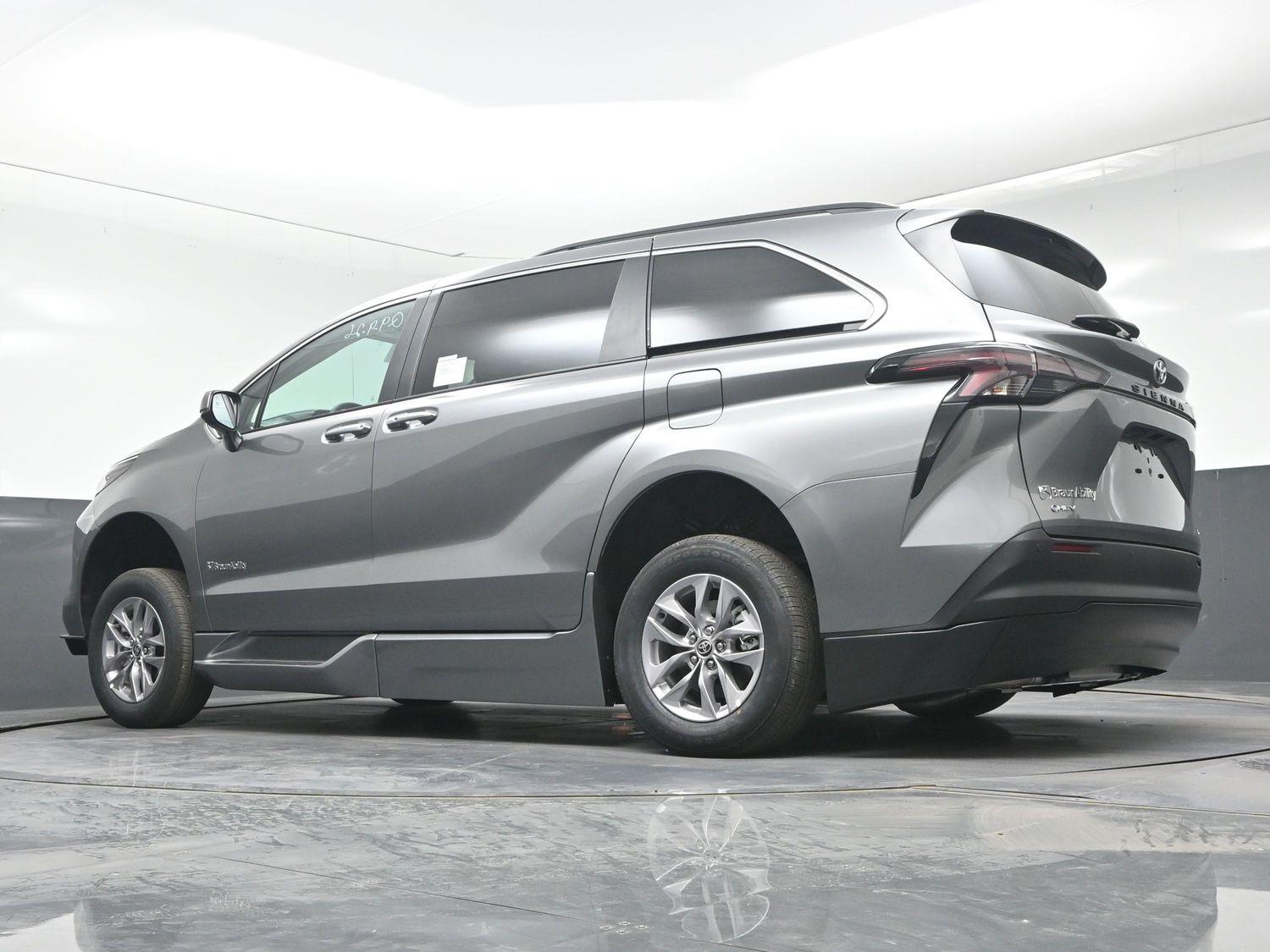 New 2026 Toyota Sienna XLE