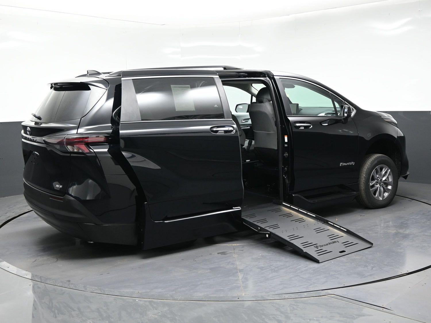 New 2026 Toyota Sienna XLE