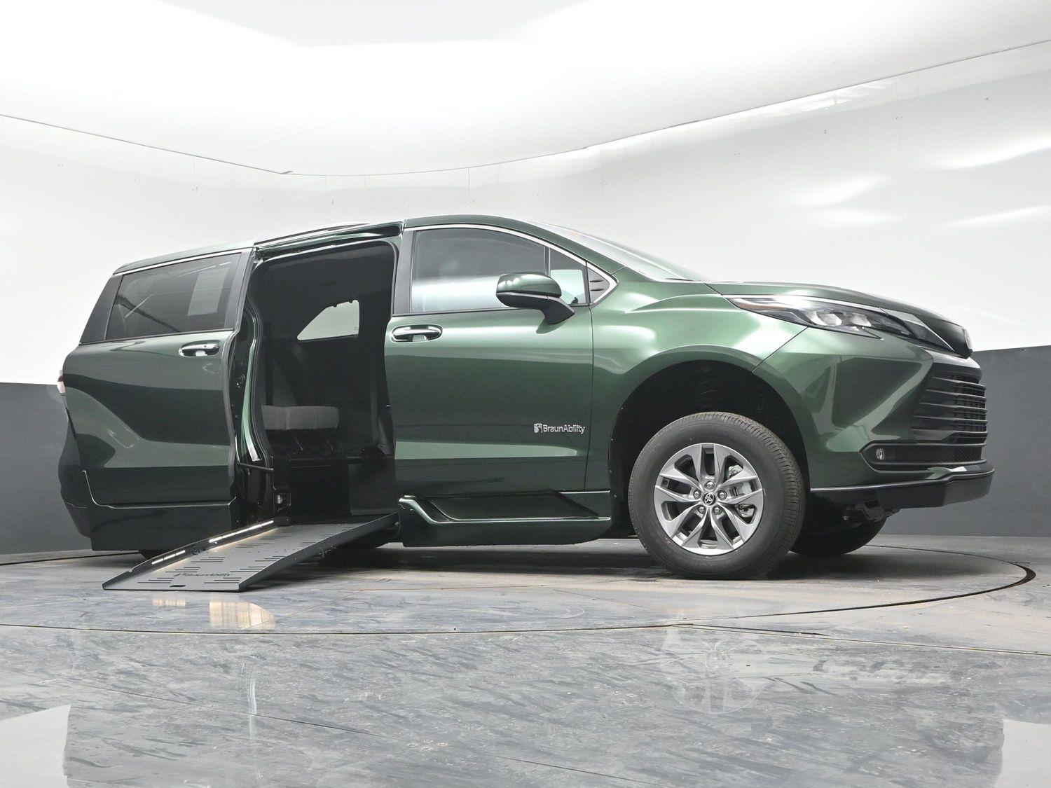 New 2026 Toyota Sienna XLE