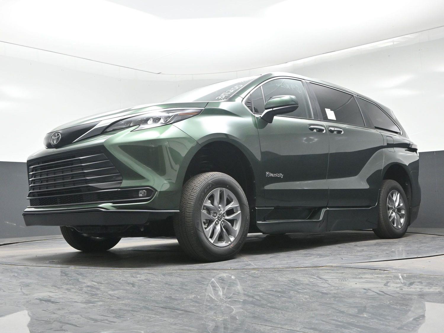 New 2026 Toyota Sienna XLE