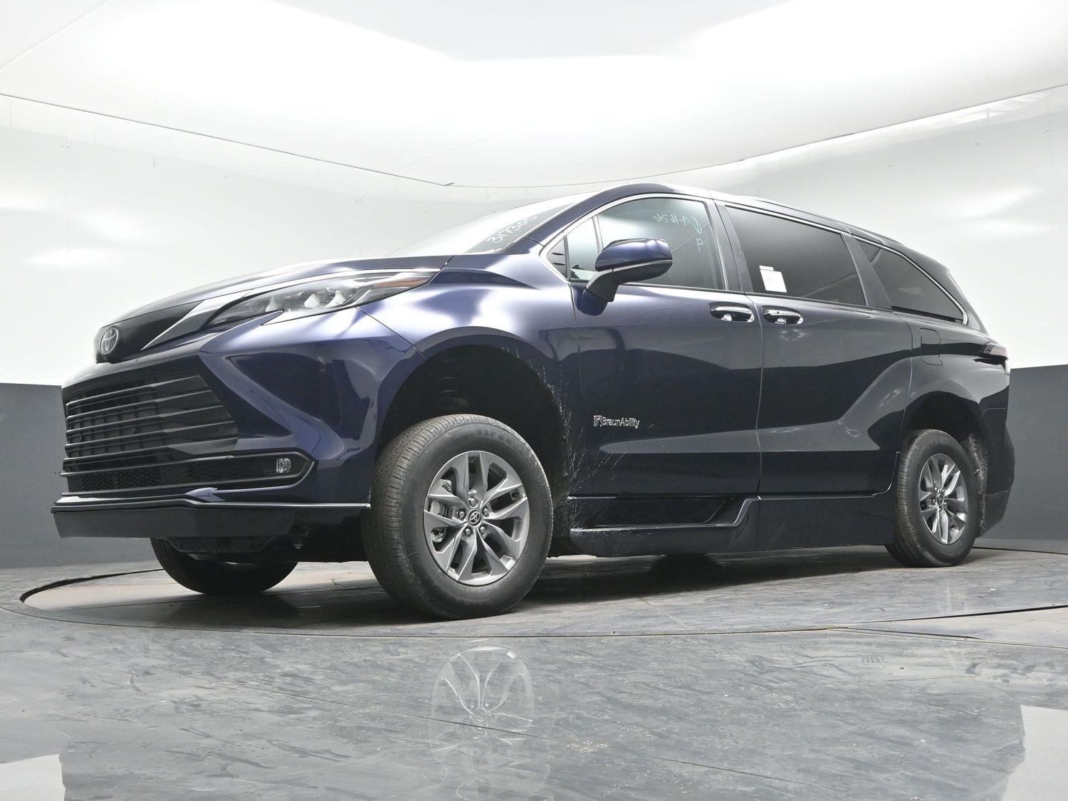 New 2026 Toyota Sienna XLE