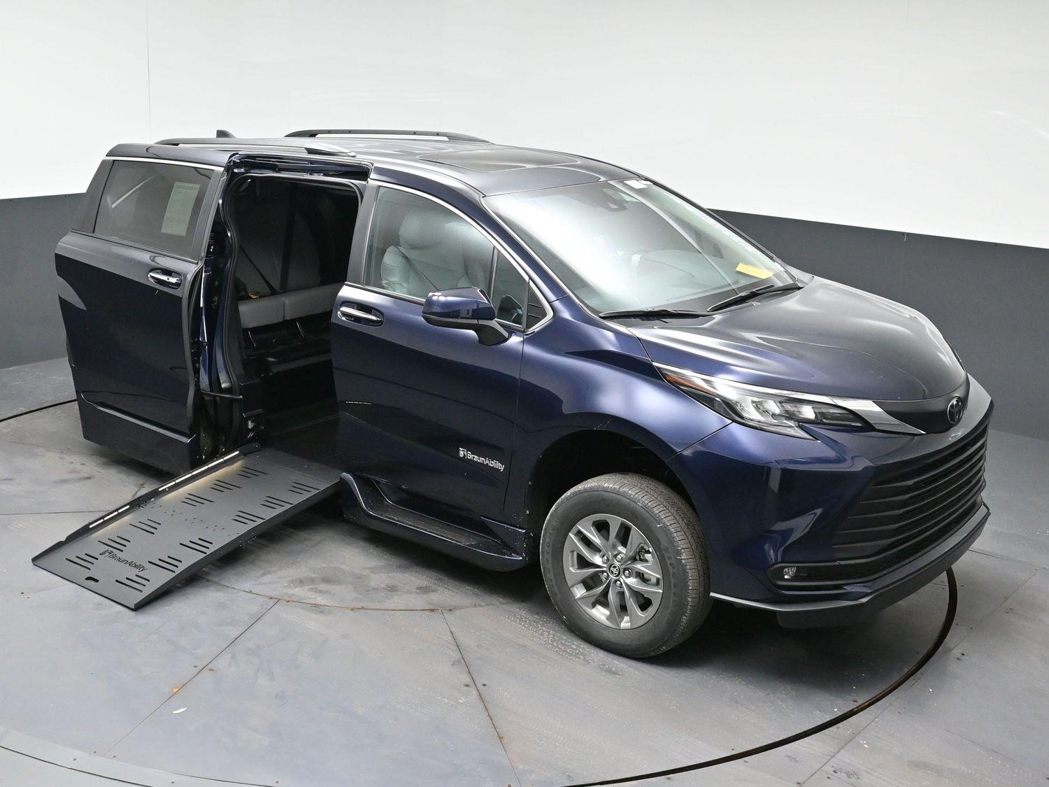 New 2026 Toyota Sienna XLE