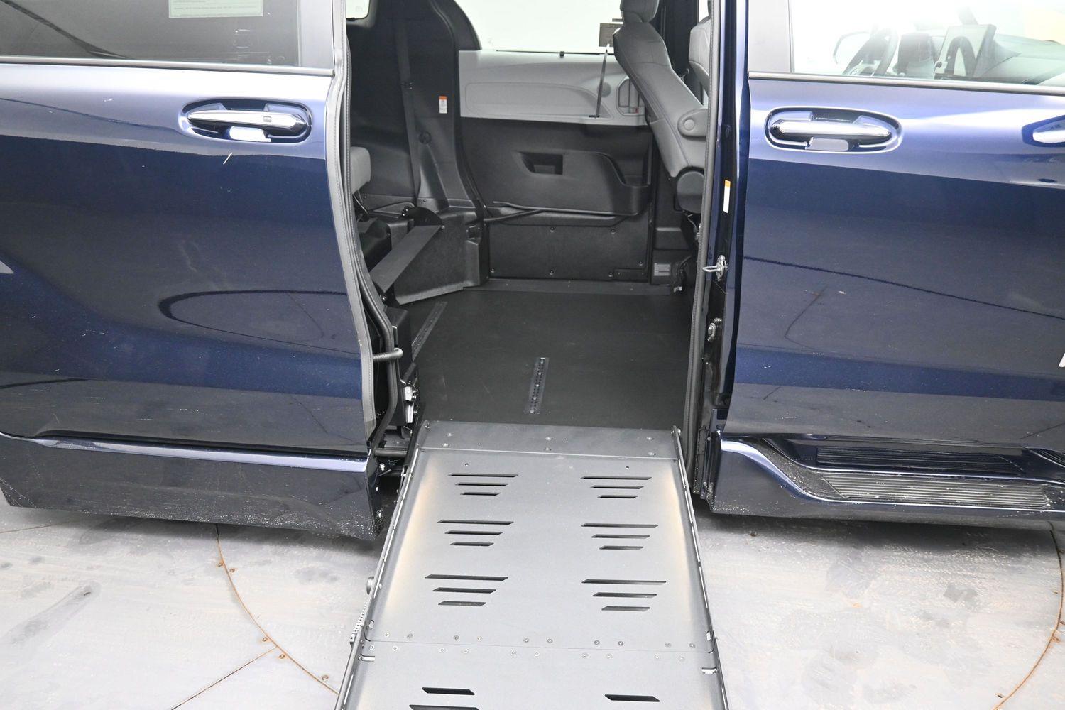 New 2026 Toyota Sienna XLE